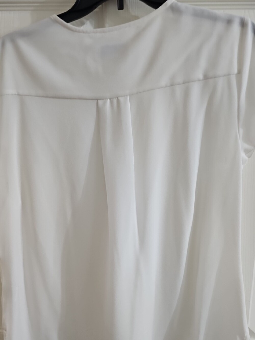 Liz Claiborne White Pleated V-Neck Blouse L - Picture 5 of 9